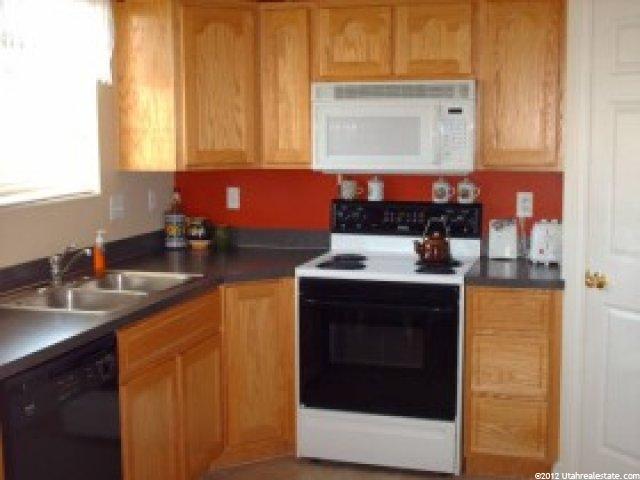 1392 N 870 W, Clinton, UT 84015 — photo 5