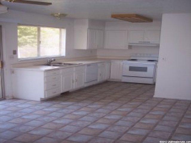 10726 S 865 E, Sandy, UT 84094 — photo 5