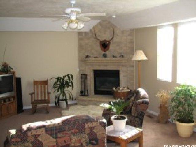 2059 N 2100 E, Layton, UT 84040 — photo 2