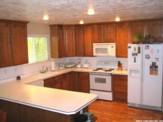 2059 N 2100 E, Layton, UT 84040 — photo 4