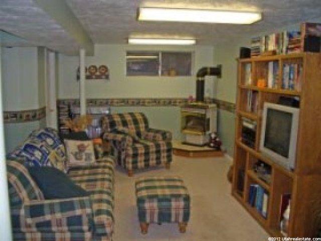 1095 W 1060 N, Layton, UT 84041 — photo 4
