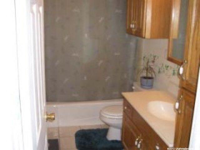 1095 W 1060 N, Layton, UT 84041 — photo 5