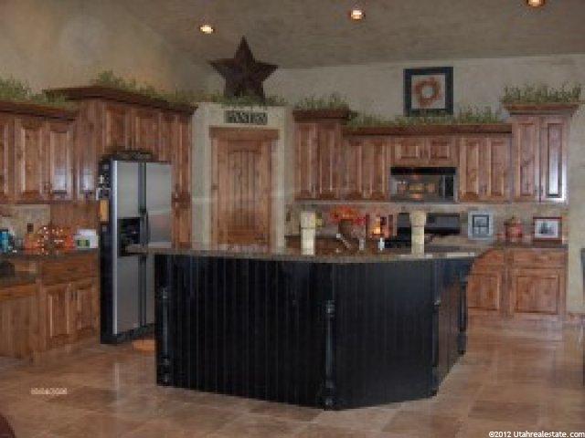 3949 Iris Ave, Mountain Green, UT 84050 — photo 3