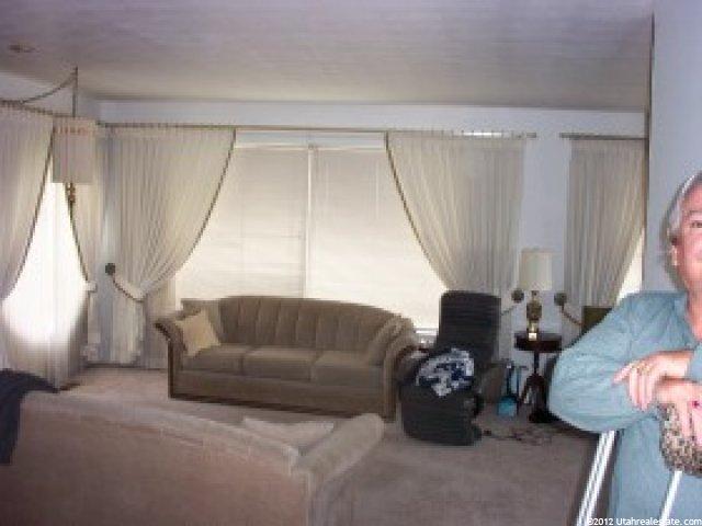 4676 S 3075 E, Holladay, UT 84117 — photo 3