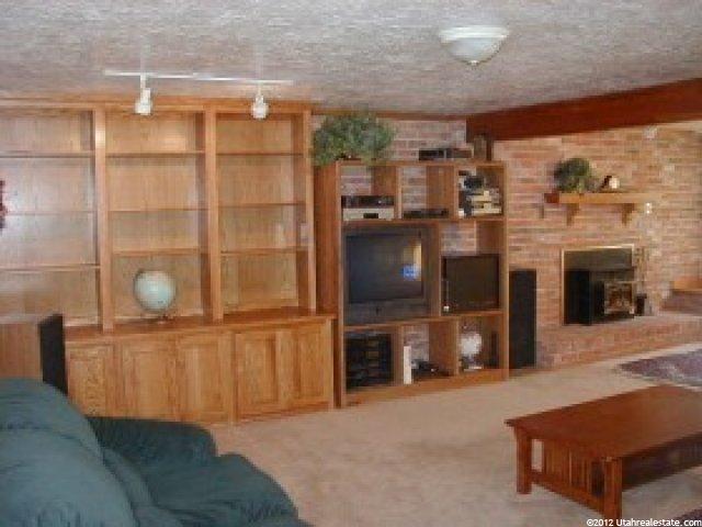 8346 Mesa Dr, Sandy, UT 84093 — photo 6