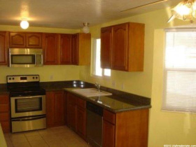 10299 S Leilani Dr E, Sandy, UT 84070 — photo 2