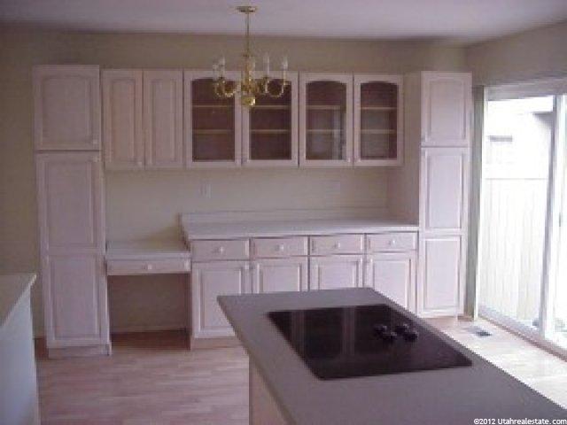 5762 S Park Pl E, Holladay, UT 84121 — photo 3