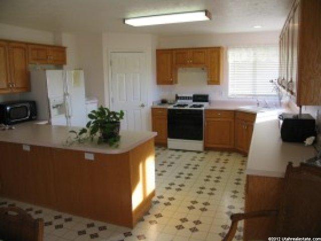 2035 E Candle Tree Cv S, Sandy, UT 84092 — photo 3