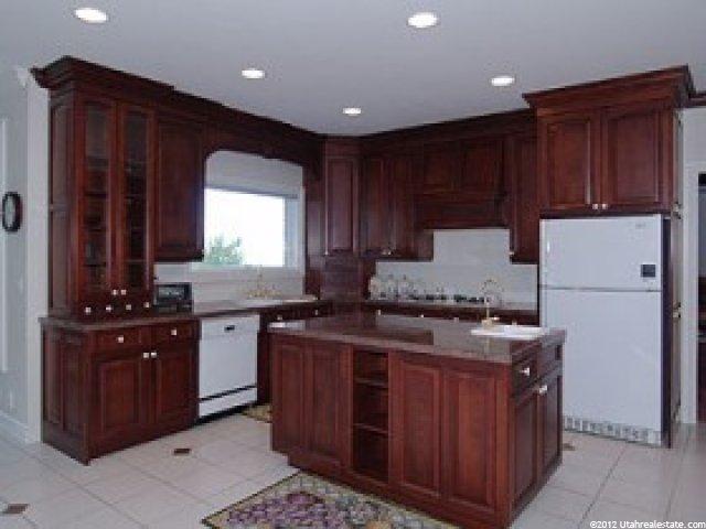 15 Pepperwood Dr, Sandy, UT 84092 — photo 5