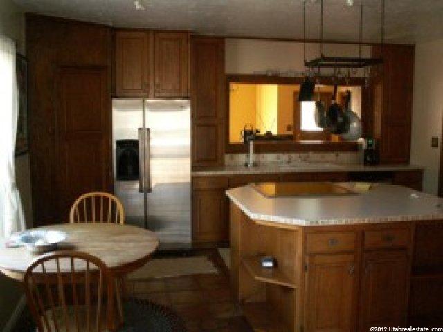 977 Vine St, Murray, UT 84121 — photo 2
