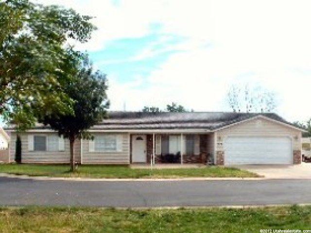 733 S 220 E, Ivins, UT 84738 — photo 2