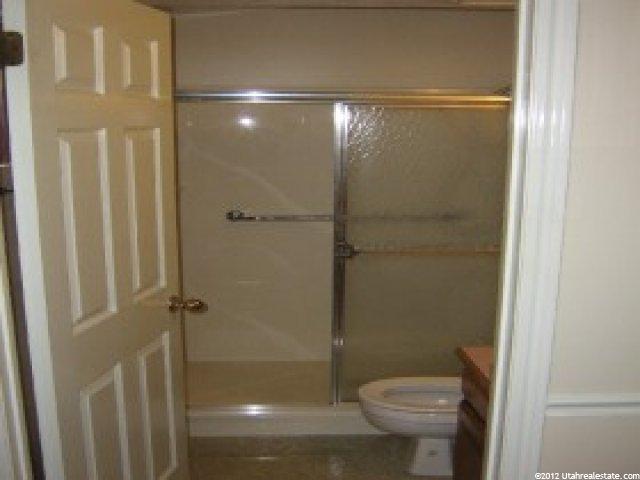 545 Malibu Dr, Murray, UT 84107 — photo 4