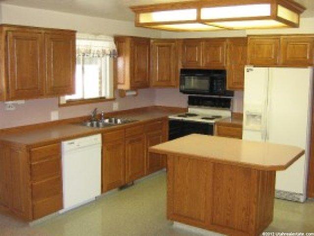 545 Malibu Dr, Murray, UT 84107 — photo 6