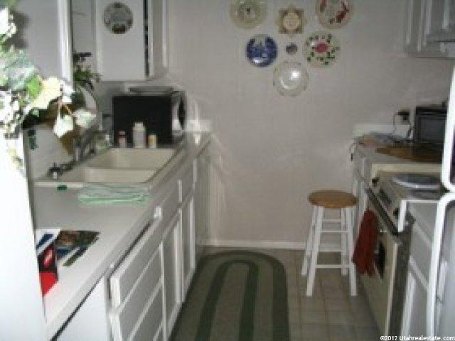 846 S 1625 E #Bldg C, Clearfield, UT 84015 — photo 3