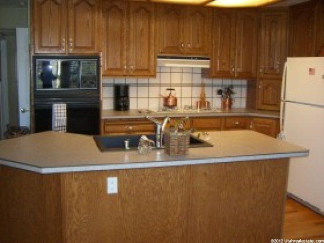 1005 Barnes Dr, Kaysville, UT 84037 — photo 4