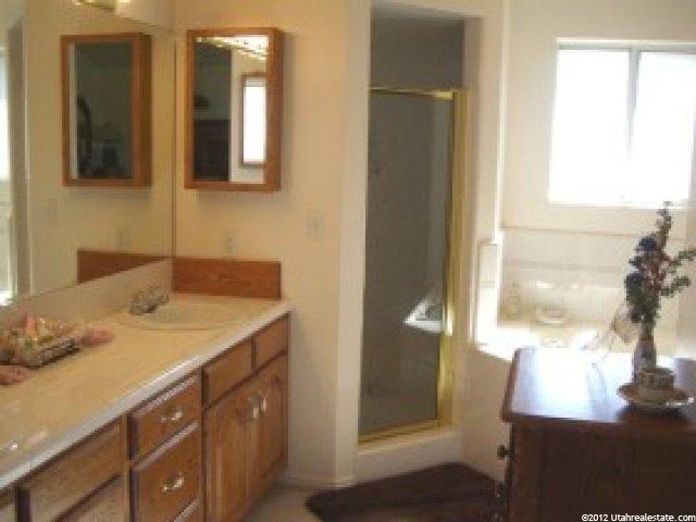 1005 Barnes Dr, Kaysville, UT 84037 — photo 8