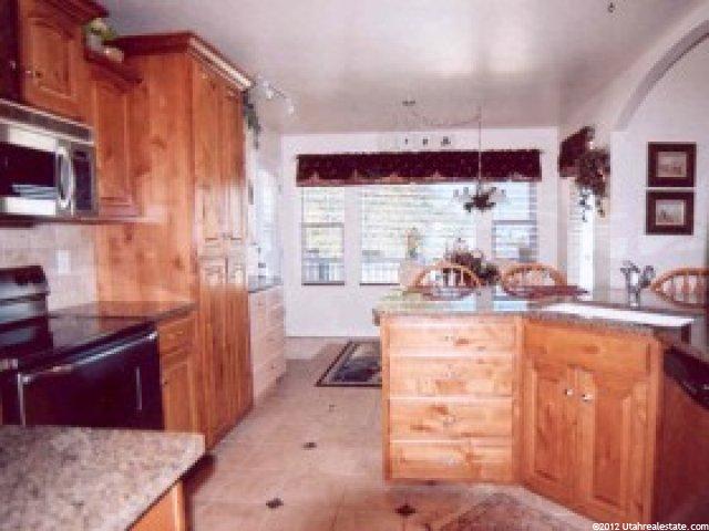 3648 Troon Dr, Syracuse, UT 84075 — photo 9