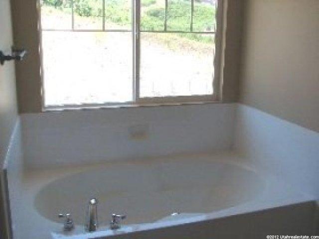 2106 Glamis Ct, Draper, UT 84020 — photo 7