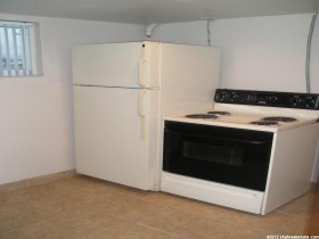 429 Center St, Clearfield, UT 84015 — photo 4
