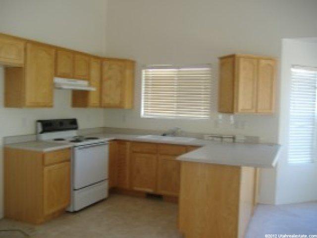 1097 E 1225 S, Clearfield, UT 84015 — photo 2