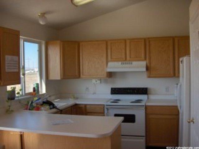 1869 S 425 W, Clearfield, UT 84015 — photo 2