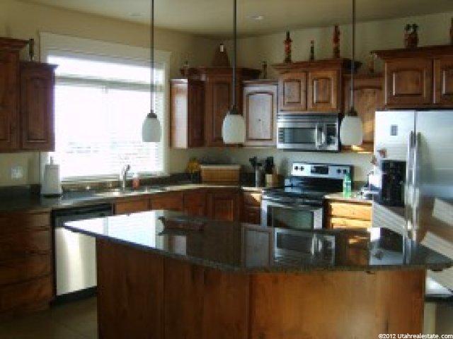 2260 E 350 N, Layton, UT 84040 — photo 7