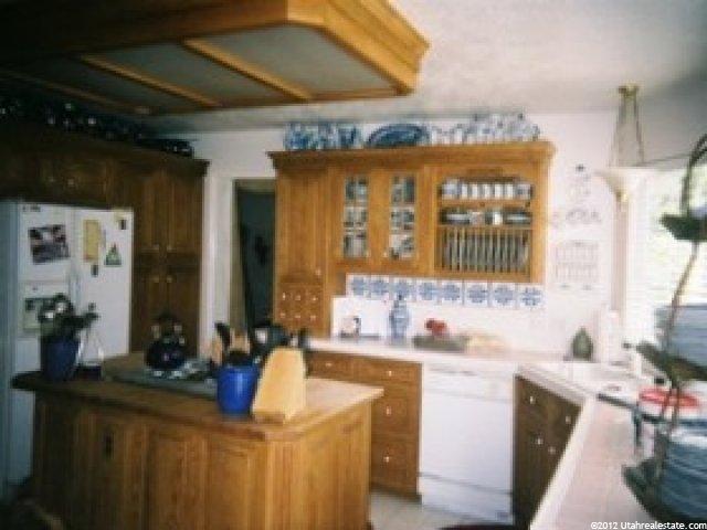 12208 Lampton View Dr, Riverton, UT 84065 — photo 4