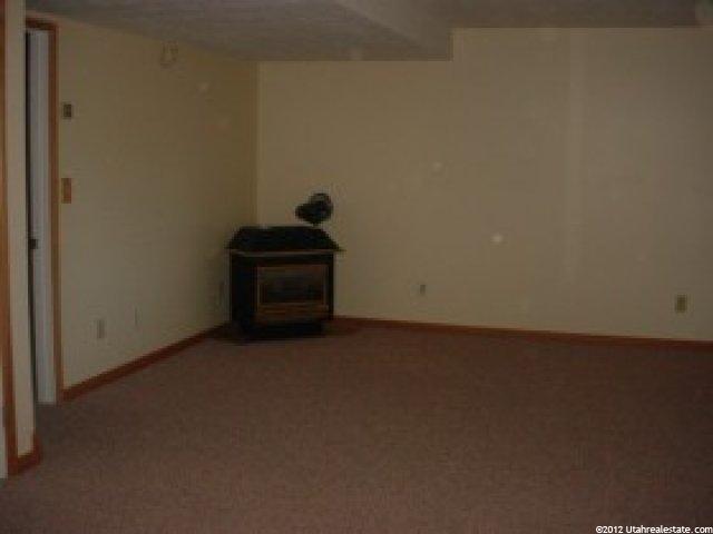 653 W 1300 N, Clinton, UT 84015 — photo 12