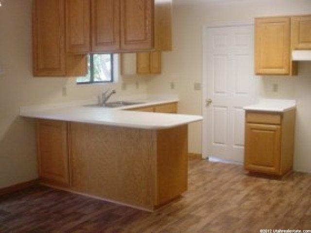653 W 1300 N, Clinton, UT 84015 — photo 4