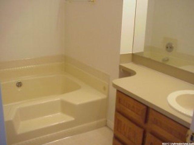 5273 S 2800 W #C2, Roy, UT 84067 — photo 10