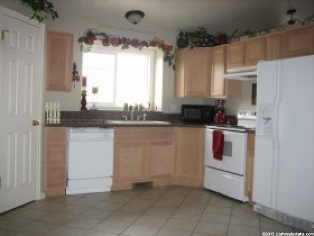 32 E 2200 S, Clearfield, UT 84015 — photo 3