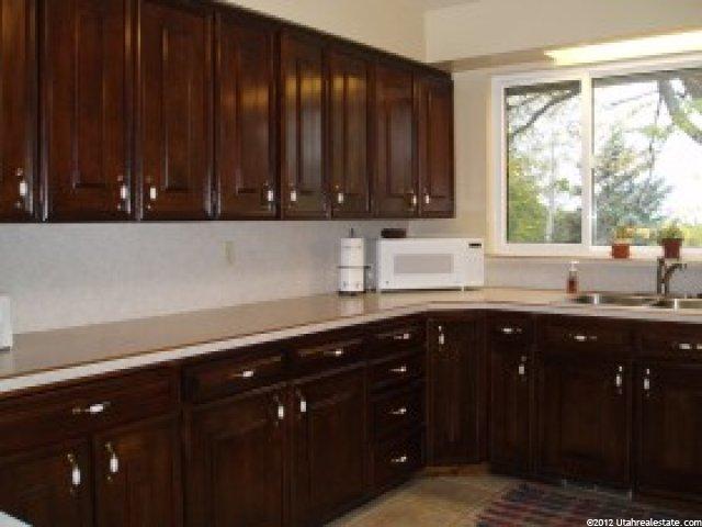 3894 S 775 W, Bountiful, UT 84010 — photo 2