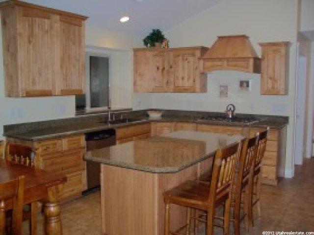 963 W 2075 S, Syracuse, UT 84075 — photo 6