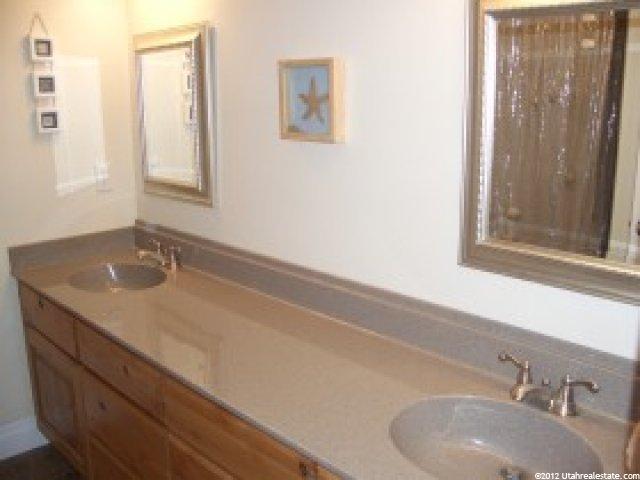 963 W 2075 S, Syracuse, UT 84075 — photo 10