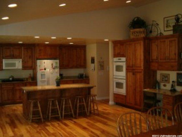 4268 S 1400 E, Holladay, UT 84124 — photo 3