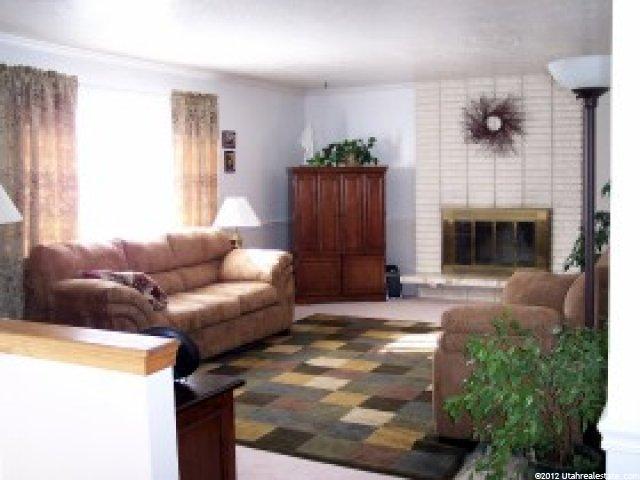 1582 Emerald Dr, Layton, UT 84040 — photo 2