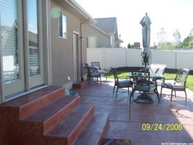 3866 Salinas Dr, Riverton, UT 84065 — photo 2