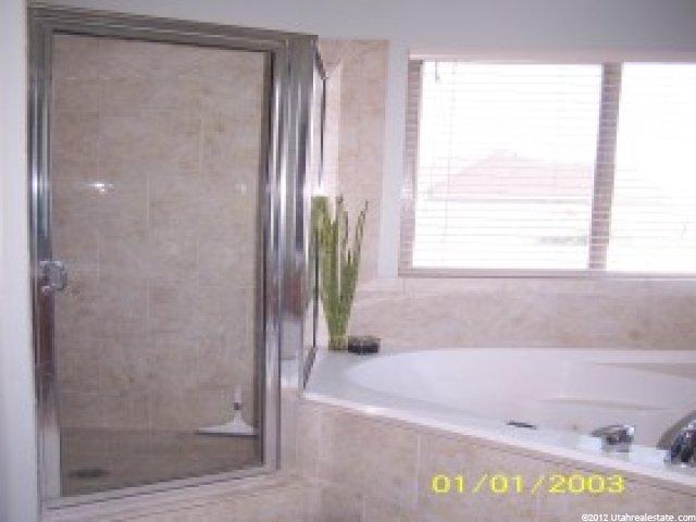 3866 Salinas Dr, Riverton, UT 84065 — photo 8