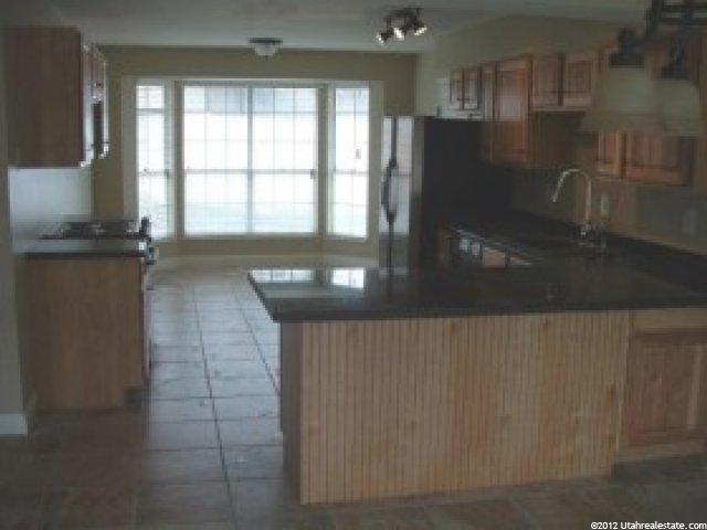 1611 Hidden Valley Rd, Sandy, UT 84092 — photo 2