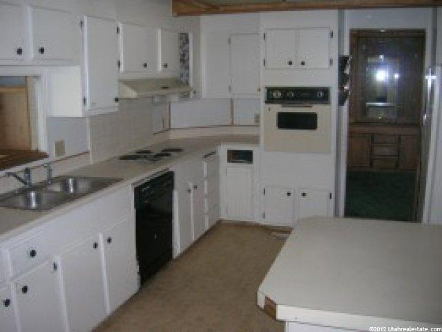 706 W 3000 S, Roosevelt, UT 84066 — photo 2