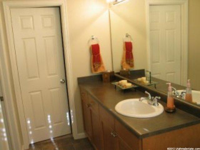 1876 E Oak Bend Dr, Draper, UT 84020 — photo 9