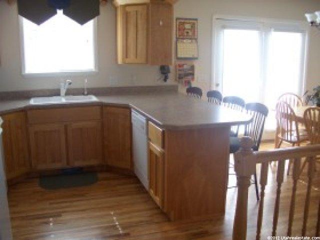837 W 3950 S, Riverdale, UT 84405 — photo 4