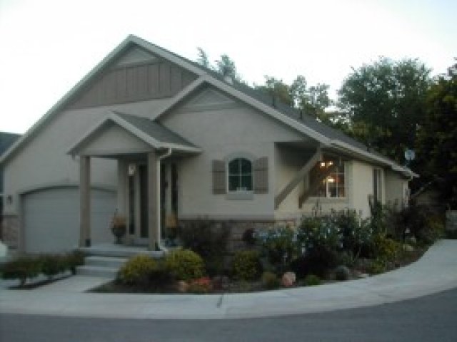 2279 E Spruce View Ct S, Holladay, UT 84124 — photo 5