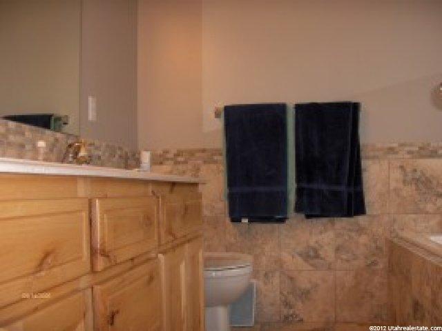 21 N 3100 W, Layton, UT 84041 — photo 8