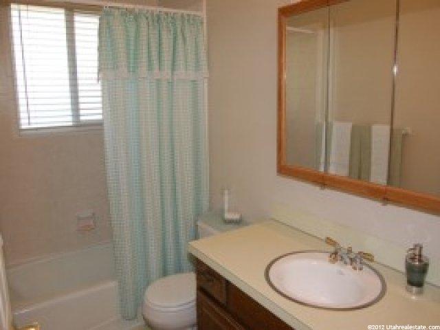 4925 S 2875 W, Roy, UT 84067 — photo 11