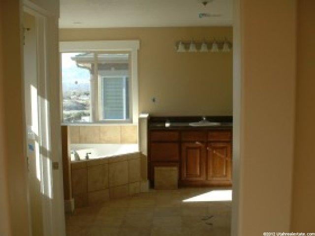 1420 Edgecliff Dr, Sandy, UT 84092 — photo 4