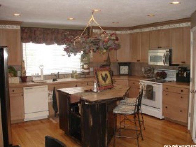 2055 Candle Tree Cv, Sandy, UT 84092 — photo 3