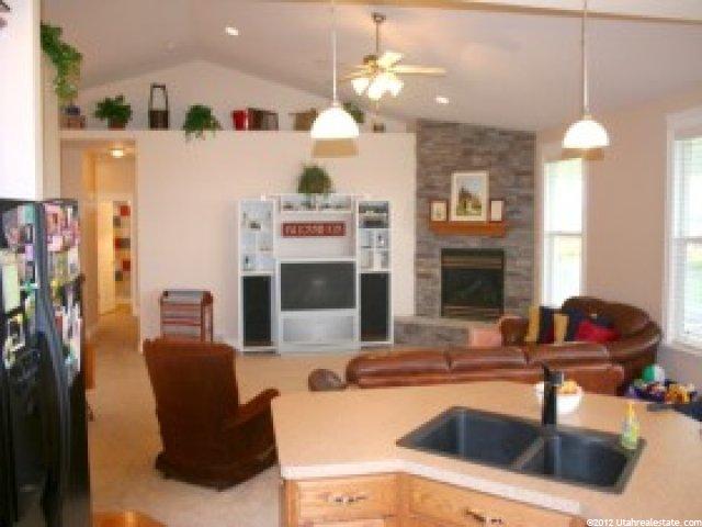 1333 N 1590 W, Clinton, UT 84015 — photo 5