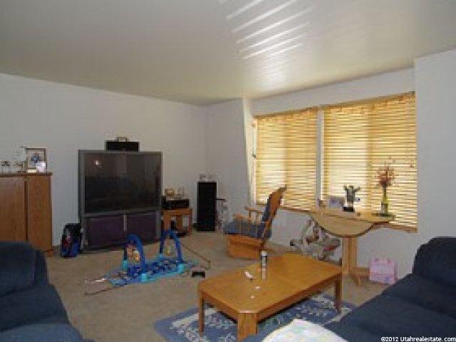 863 E Chariot Cir, Sandy, UT 84094 — photo 3