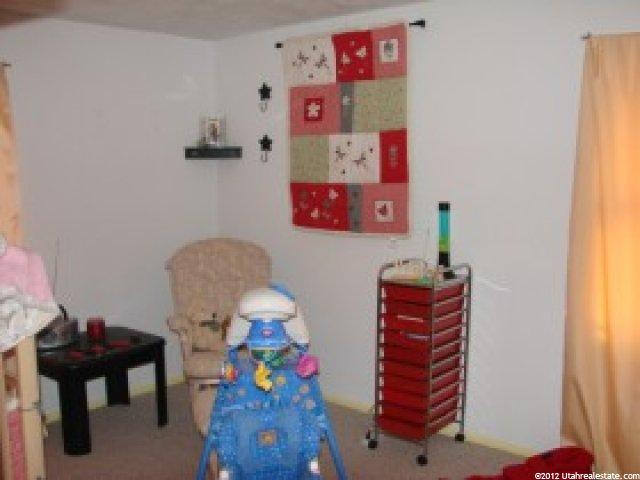 670 E Antelope Dr, Layton, UT 84041 — photo 11
